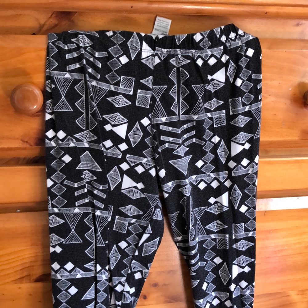 Black and white leggings